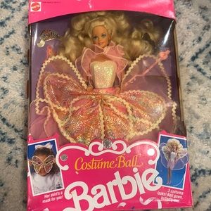 Costume Ball Barbie